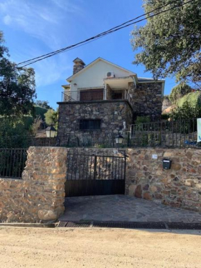 CHALET CON PISCINA PRIVADA EN LOS MONTES DE TOLEDO